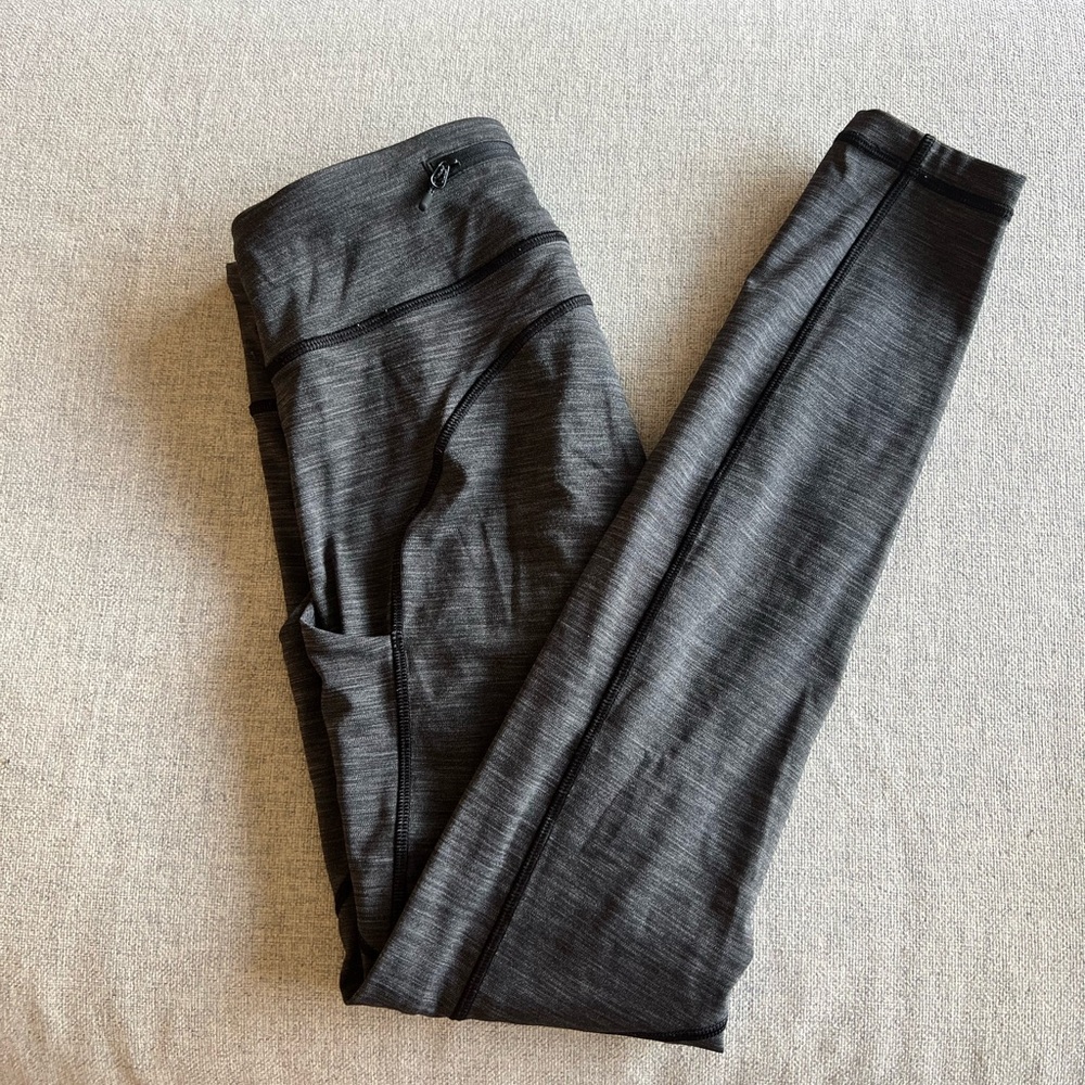 Lululemon Gray Leggings w/ Side & Sipper Pockets Size 6